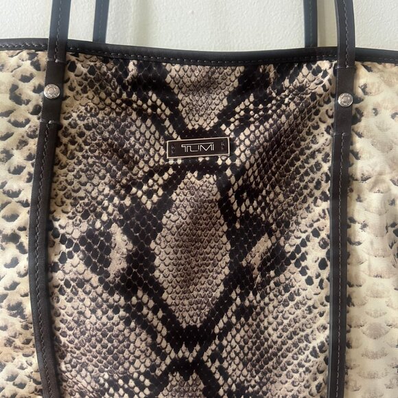 $250 TUMI SNAKE PYTHON PRINT TOTE NYLON LEATHER TRIM BAG - Picture 2 of 7